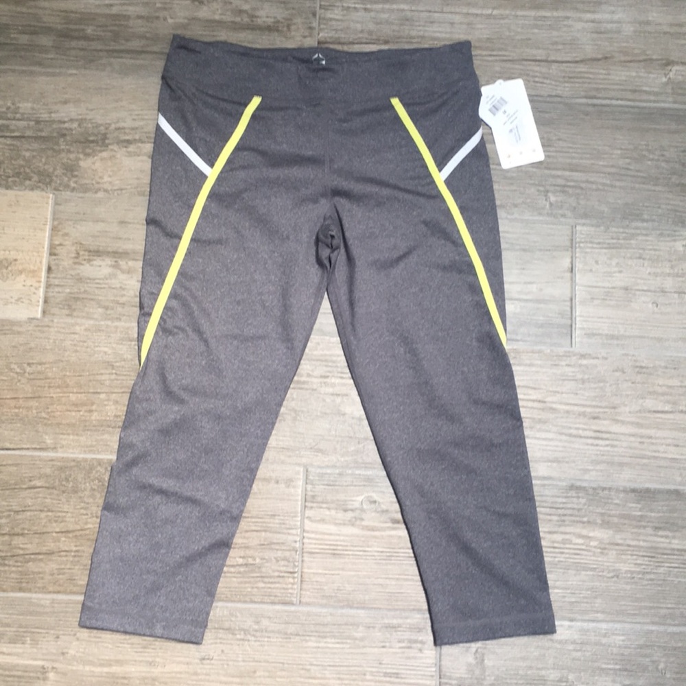 EP pro sport Capri yoga pants